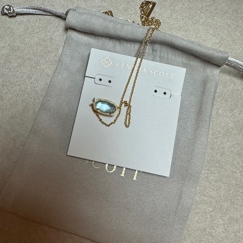 Kendra Scott - Elisa necklace - Gold Light Blue Illusion necklace